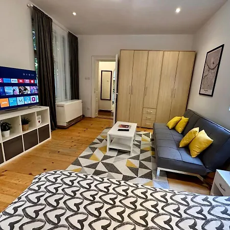 Skadarlija Retro Charming Apartment Belgrade